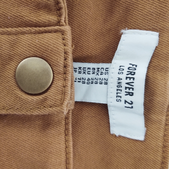 Button up skirt - Picture 3 of 3